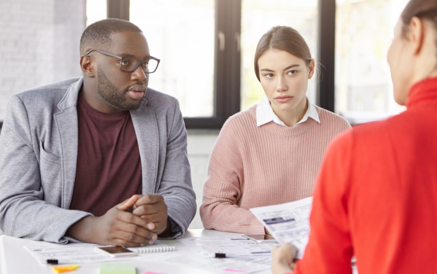Session de formation en groupe sur la gestion financière